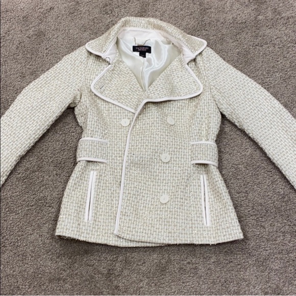 Victoria's Secret Jackets & Blazers - Victoria’s Secret Cream and Gold Tweed Jacket